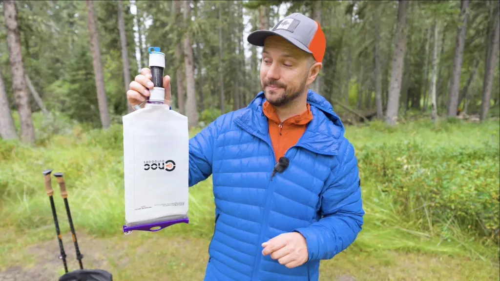 HydroBlu Versa Flow Filter and CNOC Vecto 2L Water Bladder
