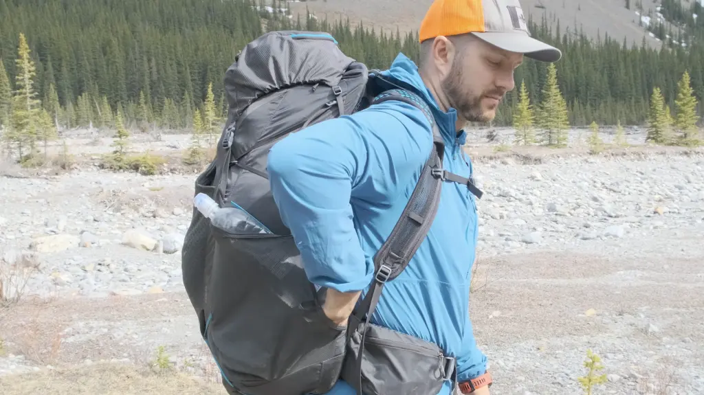 Water bottles come out through the side access holes, so they are easy to grab and put back.