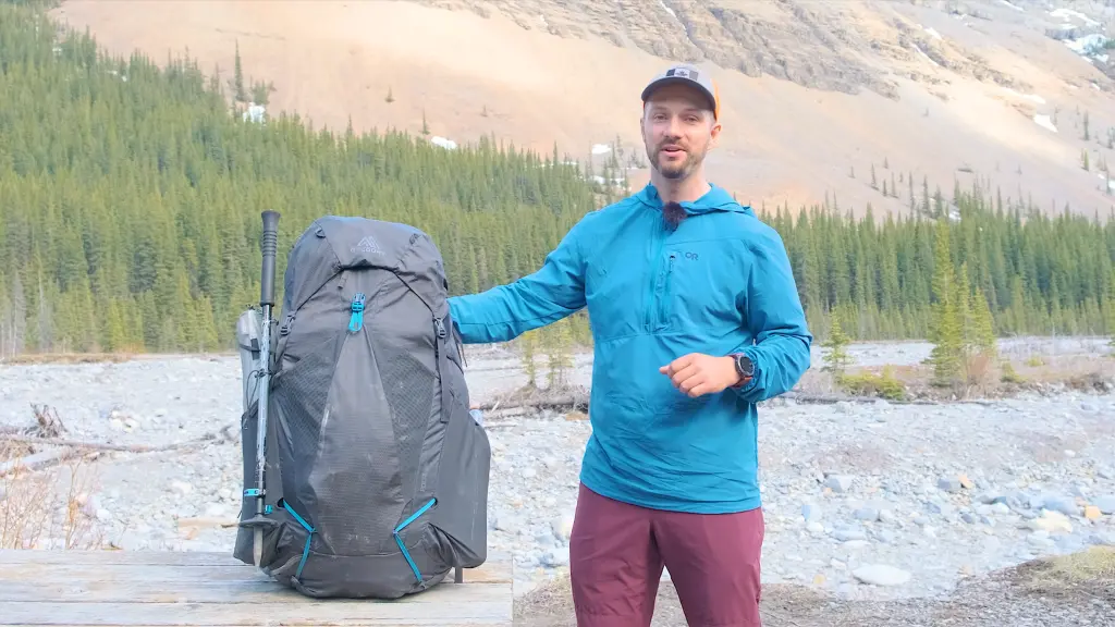 Heavier 210-denier nylon covers the lid, the middle of the front pocket, and the bottom.